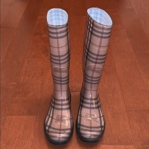 Burberry Authentic Rainboots